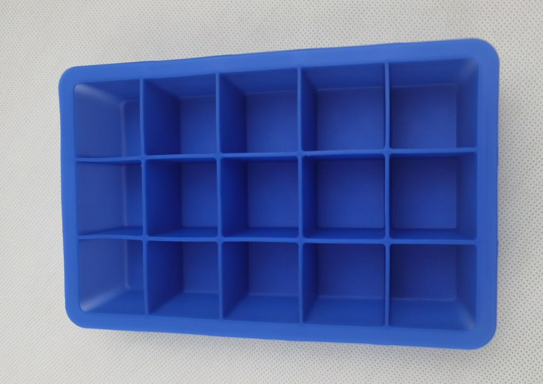 15-Cube Silicone Ice Tray for Easy Ice Making